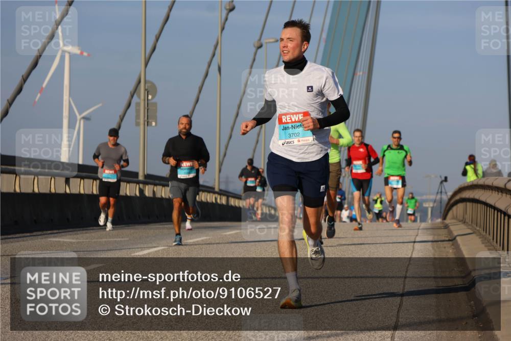 03.10.2025 - Köhlbrandbrückenlauf Strokosch-Dieckow http://msf.ph/oto/9106527 03.10.2025 09:35:32 Position 2 3702 meine-sportfotos.de