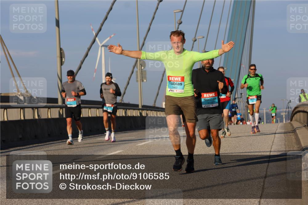 03.10.2025 - Köhlbrandbrückenlauf Strokosch-Dieckow http://msf.ph/oto/9106585 03.10.2025 09:35:36 Position 2 1462, 3193 meine-sportfotos.de