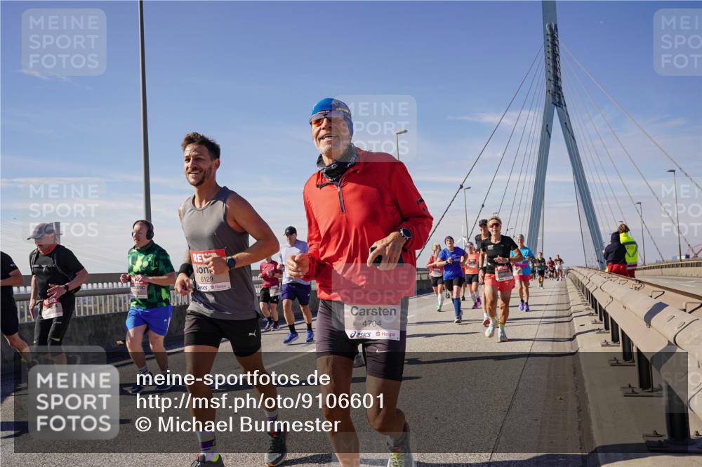 03.10.2025 - Köhlbrandbrückenlauf Michael Burmester http://msf.ph/oto/9106601 03.10.2025 12:50:03 Position 2 6129, 4704 meine-sportfotos.de