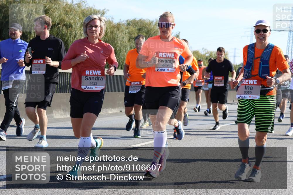 03.10.2025 - Köhlbrandbrückenlauf Strokosch-Dieckow http://msf.ph/oto/9106607 03.10.2025 12:18:01 Position 3 4424, 6849, 4423, 6274, 4408, 6069 meine-sportfotos.de