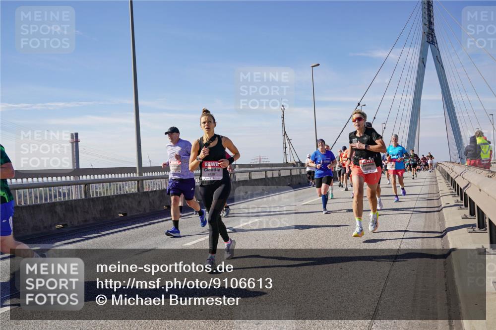 03.10.2025 - Köhlbrandbrückenlauf Michael Burmester http://msf.ph/oto/9106613 03.10.2025 12:50:04 Position 2 6128 meine-sportfotos.de