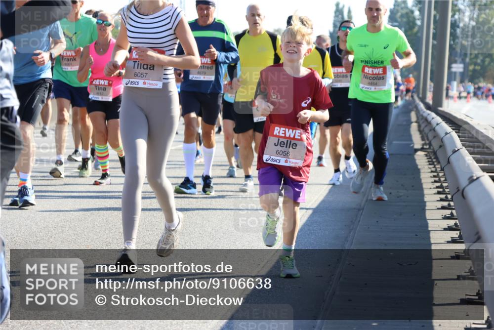 03.10.2025 - Köhlbrandbrückenlauf Strokosch-Dieckow http://msf.ph/oto/9106638 03.10.2025 12:18:08 Position 3 6001, 6057, 4679, 4612, 6, 6056, 4454 meine-sportfotos.de