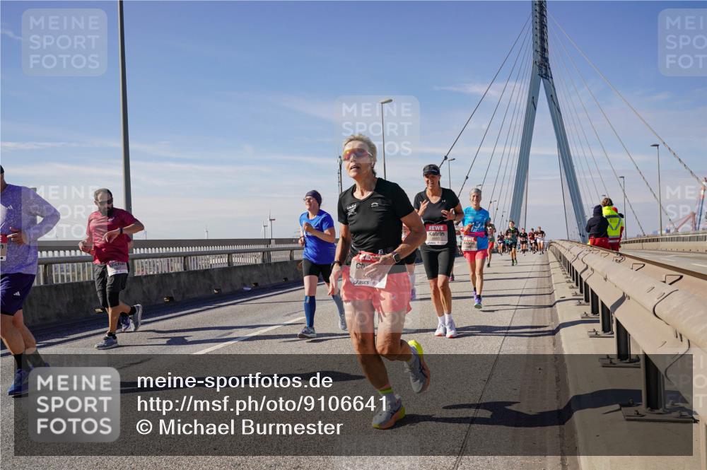 03.10.2025 - Köhlbrandbrückenlauf Michael Burmester http://msf.ph/oto/9106641 03.10.2025 12:50:05 Position 2 4593 meine-sportfotos.de