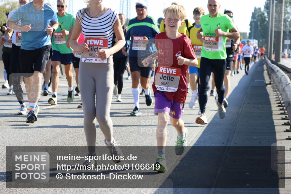 03.10.2025 - Köhlbrandbrückenlauf Strokosch-Dieckow http://msf.ph/oto/9106649 03.10.2025 12:18:09 Position 3 6001, 6057, 4679, 6056, 4454 meine-sportfotos.de