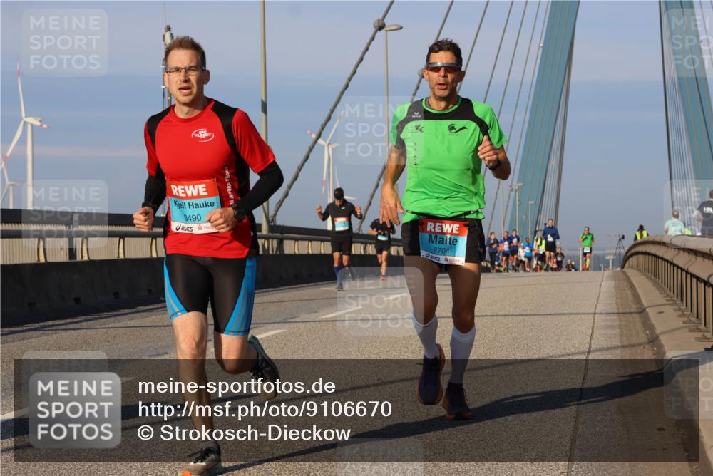 03.10.2025 - Köhlbrandbrückenlauf Strokosch-Dieckow http://msf.ph/oto/9106670 03.10.2025 09:35:43 Position 2 3490, 2704 meine-sportfotos.de