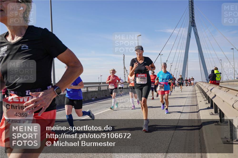 03.10.2025 - Köhlbrandbrückenlauf Michael Burmester http://msf.ph/oto/9106672 03.10.2025 12:50:06 Position 2 4359, 4593 meine-sportfotos.de