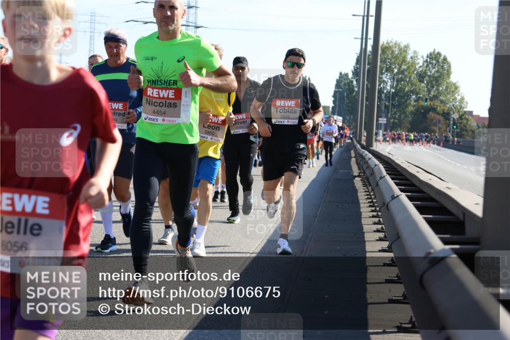 03.10.2025 - Köhlbrandbrückenlauf Strokosch-Dieckow http://msf.ph/oto/9106675 03.10.2025 12:18:11 Position 3 6056, 79, 4454, 5245, 6353, 5800 meine-sportfotos.de