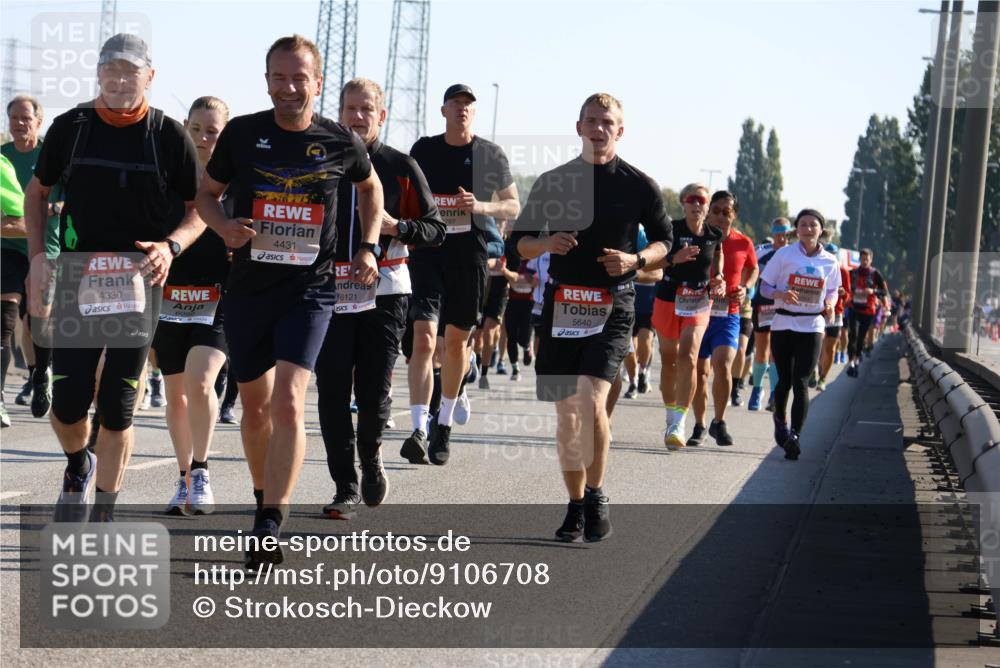 03.10.2025 - Köhlbrandbrückenlauf Strokosch-Dieckow http://msf.ph/oto/9106708 03.10.2025 12:18:17 Position 3 4330, 6098, 4431, 6121, 787, 5640 meine-sportfotos.de