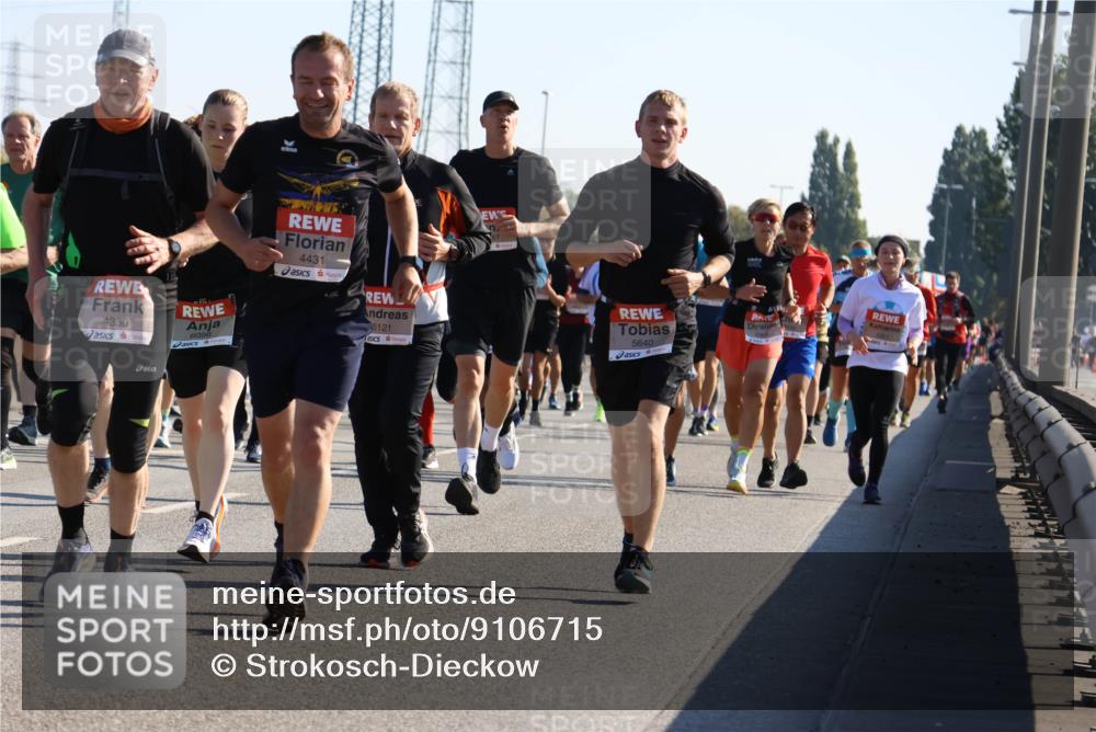 03.10.2025 - Köhlbrandbrückenlauf Strokosch-Dieckow http://msf.ph/oto/9106715 03.10.2025 12:18:17 Position 3 4330, 6098, 4431, 6121, 5640 meine-sportfotos.de