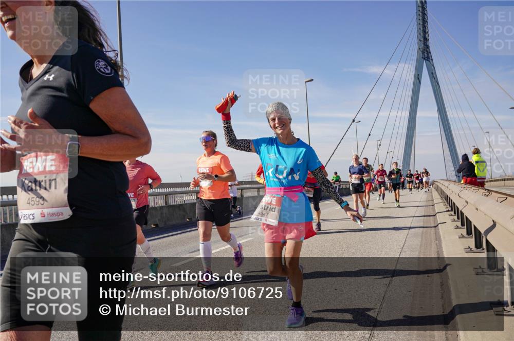 03.10.2025 - Köhlbrandbrückenlauf Michael Burmester http://msf.ph/oto/9106725 03.10.2025 12:50:07 Position 2 4593, 4347 meine-sportfotos.de