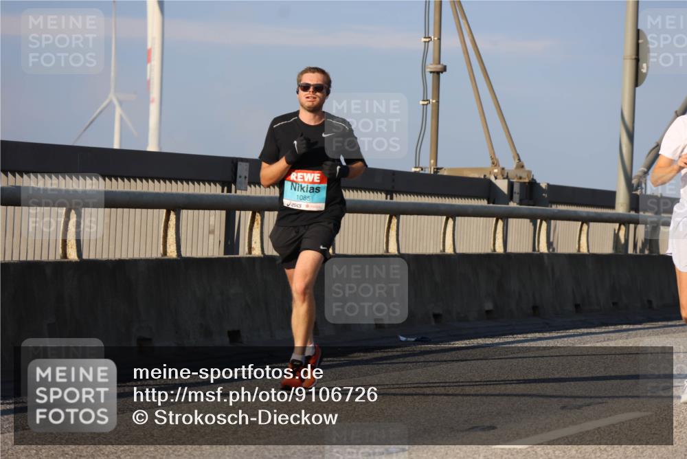 03.10.2025 - Köhlbrandbrückenlauf Strokosch-Dieckow http://msf.ph/oto/9106726 03.10.2025 09:35:50 Position 2 1085 meine-sportfotos.de
