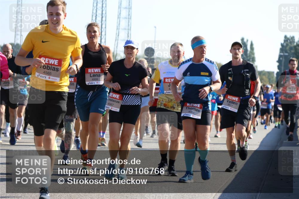 03.10.2025 - Köhlbrandbrückenlauf Strokosch-Dieckow http://msf.ph/oto/9106768 03.10.2025 12:18:27 Position 3 4670, 4565, 4999, 4067, 42, 4064, 5617 meine-sportfotos.de