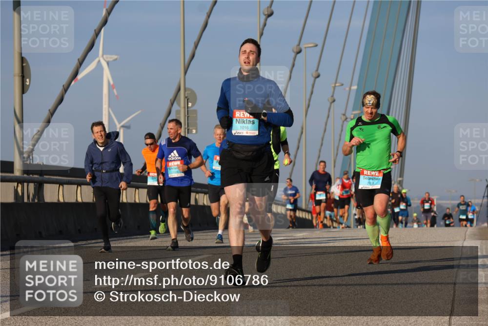 03.10.2025 - Köhlbrandbrückenlauf Strokosch-Dieckow http://msf.ph/oto/9106786 03.10.2025 09:35:58 Position 2 1016, 2703 meine-sportfotos.de