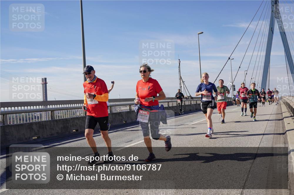 03.10.2025 - Köhlbrandbrückenlauf Michael Burmester http://msf.ph/oto/9106787 03.10.2025 12:50:09 Position 2 6271 meine-sportfotos.de