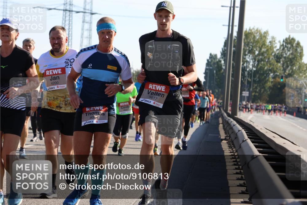 03.10.2025 - Köhlbrandbrückenlauf Strokosch-Dieckow http://msf.ph/oto/9106813 03.10.2025 12:18:30 Position 3 4200, 4064, 303, 5617 meine-sportfotos.de