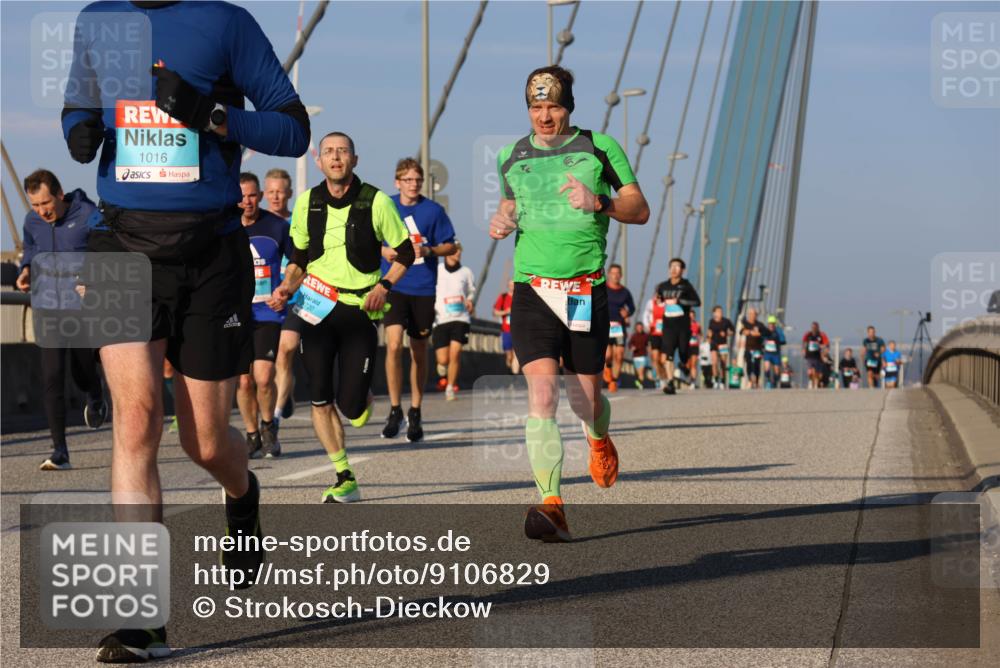 03.10.2025 - Köhlbrandbrückenlauf Strokosch-Dieckow http://msf.ph/oto/9106829 03.10.2025 09:36:00 Position 2 1016, 2720 meine-sportfotos.de