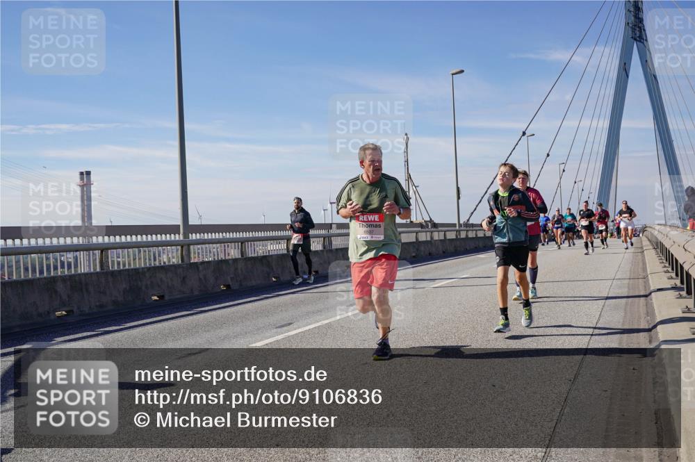 03.10.2025 - Köhlbrandbrückenlauf Michael Burmester http://msf.ph/oto/9106836 03.10.2025 12:50:11 Position 2 6507 meine-sportfotos.de