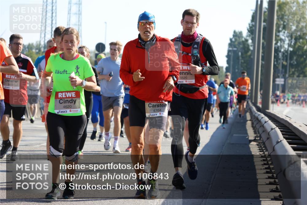03.10.2025 - Köhlbrandbrückenlauf Strokosch-Dieckow http://msf.ph/oto/9106843 03.10.2025 12:18:33 Position 3 5410, 4620, 4704, 5520 meine-sportfotos.de