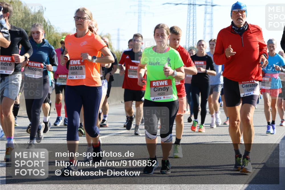 03.10.2025 - Köhlbrandbrückenlauf Strokosch-Dieckow http://msf.ph/oto/9106852 03.10.2025 12:18:35 Position 3 4481, 5186, 4853, 5410, 4620, 47, 4704 meine-sportfotos.de