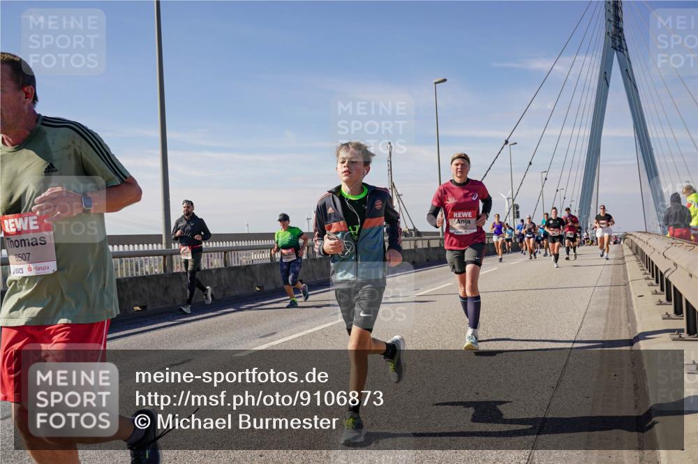03.10.2025 - Köhlbrandbrückenlauf Michael Burmester http://msf.ph/oto/9106873 03.10.2025 12:50:13 Position 2 6507 meine-sportfotos.de