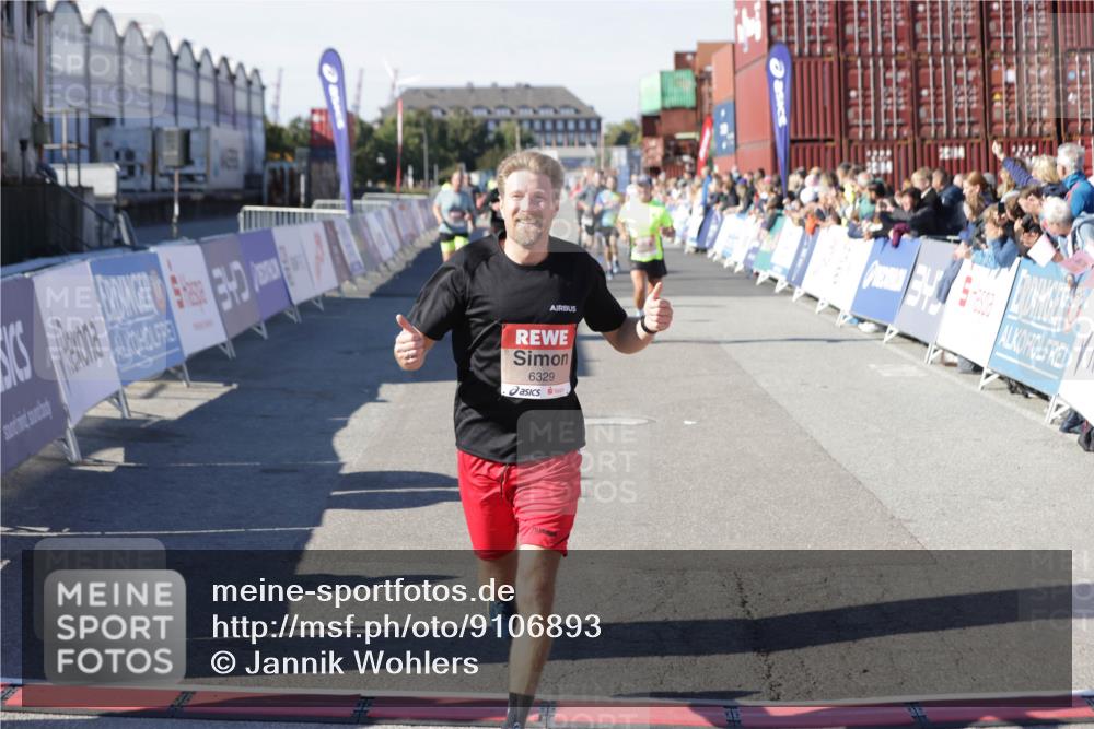 03.10.2025 - Köhlbrandbrückenlauf Jannik Wohlers http://msf.ph/oto/9106893 03.10.2025 12:59:07 Ziel 4126, 4164, 5967, 6036, 6329, 6390, 6478, 6493, 6674 meine-sportfotos.de