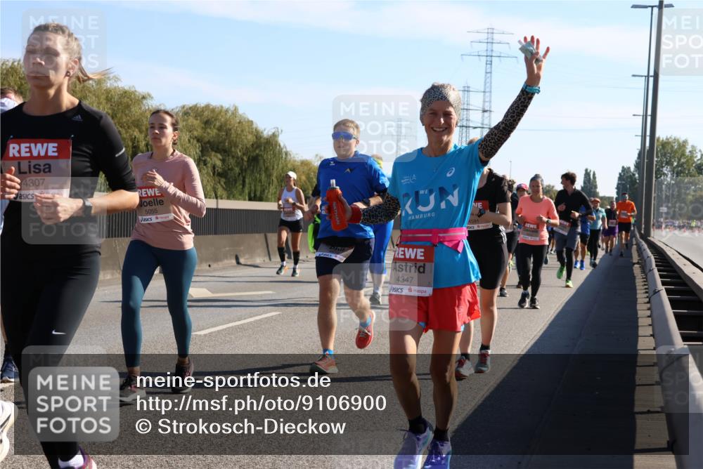 03.10.2025 - Köhlbrandbrückenlauf Strokosch-Dieckow http://msf.ph/oto/9106900 03.10.2025 12:18:40 Position 3 4307, 5055, 4347 meine-sportfotos.de
