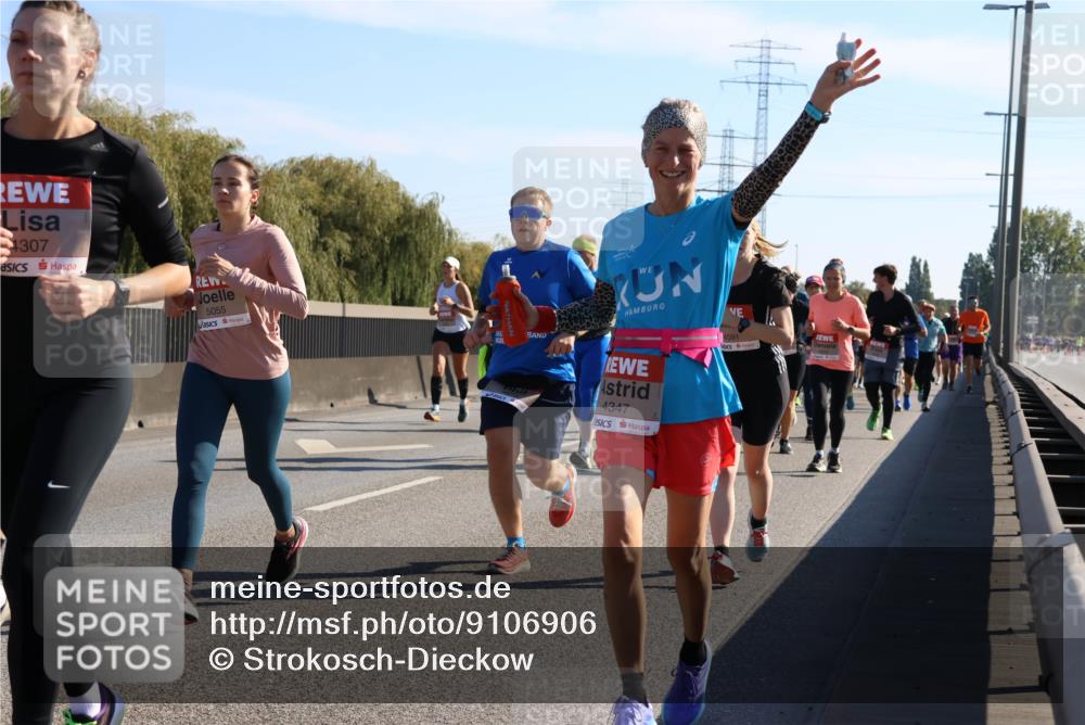 03.10.2025 - Köhlbrandbrückenlauf Strokosch-Dieckow http://msf.ph/oto/9106906 03.10.2025 12:18:40 Position 3 4307, 5055, 4347 meine-sportfotos.de