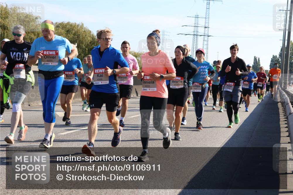 03.10.2025 - Köhlbrandbrückenlauf Strokosch-Dieckow http://msf.ph/oto/9106911 03.10.2025 12:18:43 Position 3 6226, 6225, 4788, 4998, 5874, 4933, 5737, 4333, 7 meine-sportfotos.de