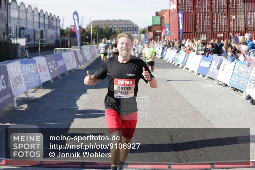 03.10.2025 - Köhlbrandbrückenlauf Jannik Wohlers http://msf.ph/oto/9106927 03.10.2025 12:59:07 Ziel 4126, 4164, 5967, 6036, 6329, 6390, 6478, 6493, 6674 meine-sportfotos.de
