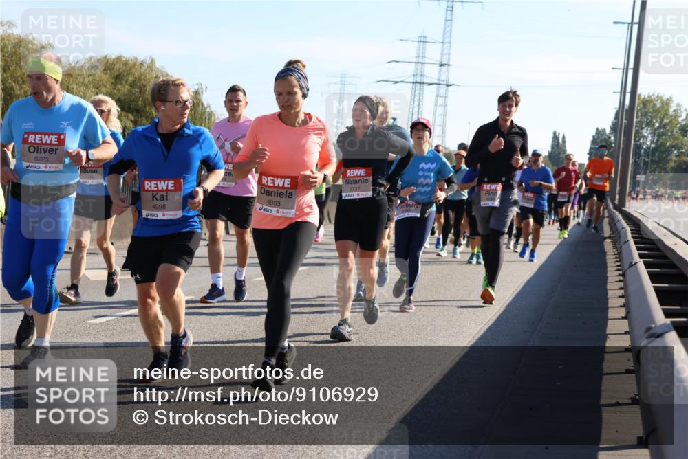 03.10.2025 - Köhlbrandbrückenlauf Strokosch-Dieckow http://msf.ph/oto/9106929 03.10.2025 12:18:43 Position 3 6225, 4788, 4998, 4933, 5737, 3, 33 meine-sportfotos.de