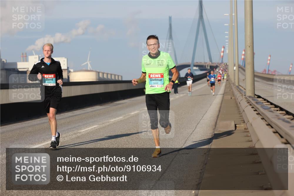 03.10.2025 - Köhlbrandbrückenlauf Lena Gebhardt http://msf.ph/oto/9106934 03.10.2025 09:39:33 Position 2 1029, 3262 meine-sportfotos.de