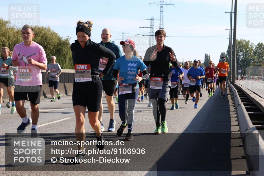 03.10.2025 - Köhlbrandbrückenlauf Strokosch-Dieckow http://msf.ph/oto/9106936 03.10.2025 12:18:44 Position 3 5874, 5737, 4373, 4333, 4235 meine-sportfotos.de