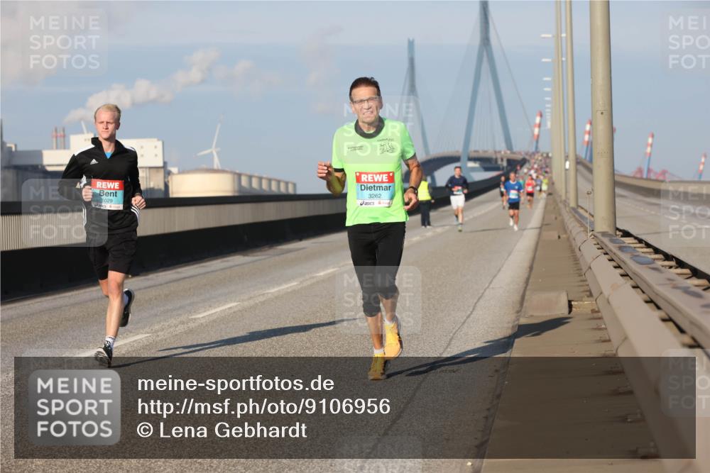 03.10.2025 - Köhlbrandbrückenlauf Lena Gebhardt http://msf.ph/oto/9106956 03.10.2025 09:39:33 Position 2 1029, 3262 meine-sportfotos.de