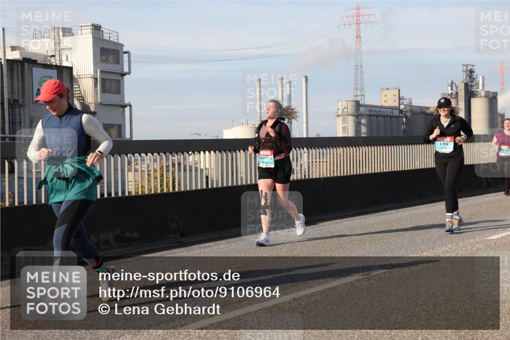 03.10.2025 - Köhlbrandbrückenlauf Lena Gebhardt http://msf.ph/oto/9106964 03.10.2025 10:13:33 Position 2 1860, 2378 meine-sportfotos.de