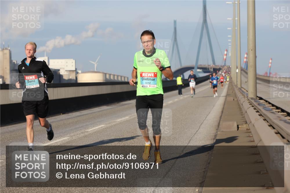 03.10.2025 - Köhlbrandbrückenlauf Lena Gebhardt http://msf.ph/oto/9106971 03.10.2025 09:39:33 Position 2 1029, 3262 meine-sportfotos.de