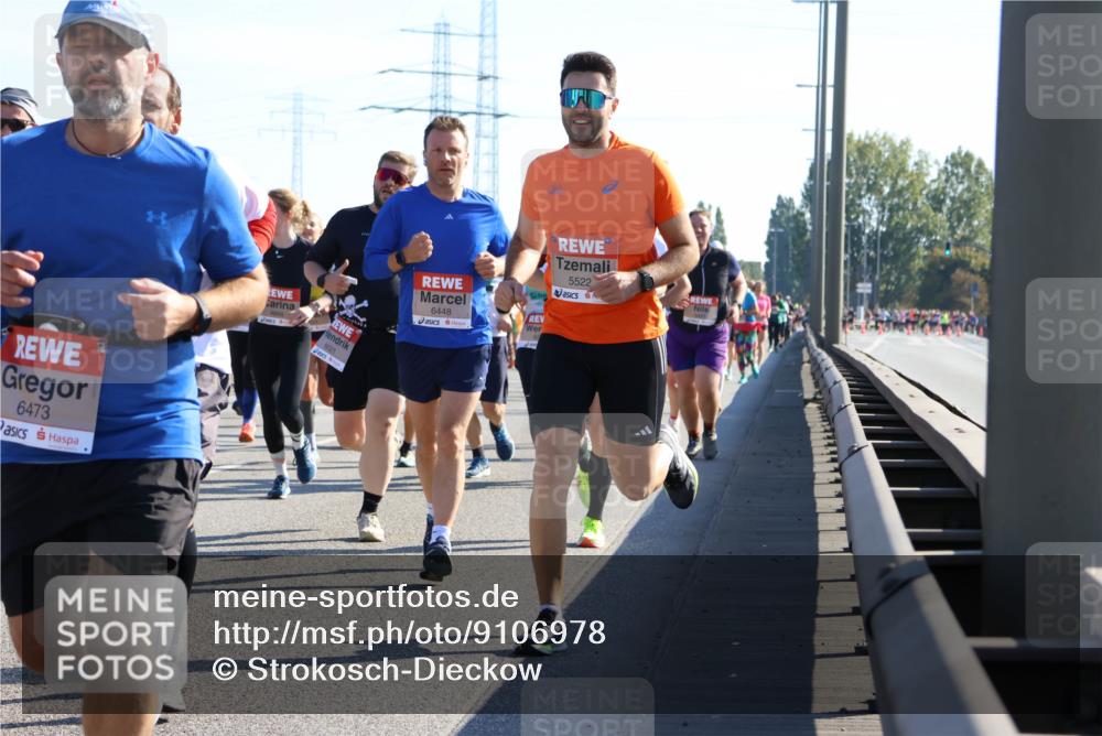 03.10.2025 - Köhlbrandbrückenlauf Strokosch-Dieckow http://msf.ph/oto/9106978 03.10.2025 12:18:50 Position 3 6473, 6021, 6448, 5522 meine-sportfotos.de