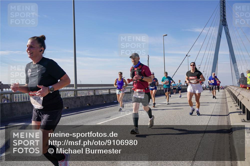 03.10.2025 - Köhlbrandbrückenlauf Michael Burmester http://msf.ph/oto/9106980 03.10.2025 12:50:19 Position 2 4012 meine-sportfotos.de
