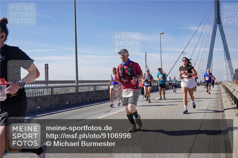 03.10.2025 - Köhlbrandbrückenlauf Michael Burmester http://msf.ph/oto/9106996 03.10.2025 12:50:19 Position 2  meine-sportfotos.de