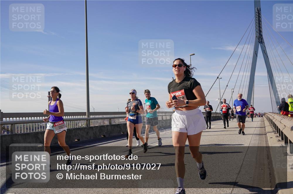 03.10.2025 - Köhlbrandbrückenlauf Michael Burmester http://msf.ph/oto/9107027 03.10.2025 12:50:21 Position 2 6785 meine-sportfotos.de