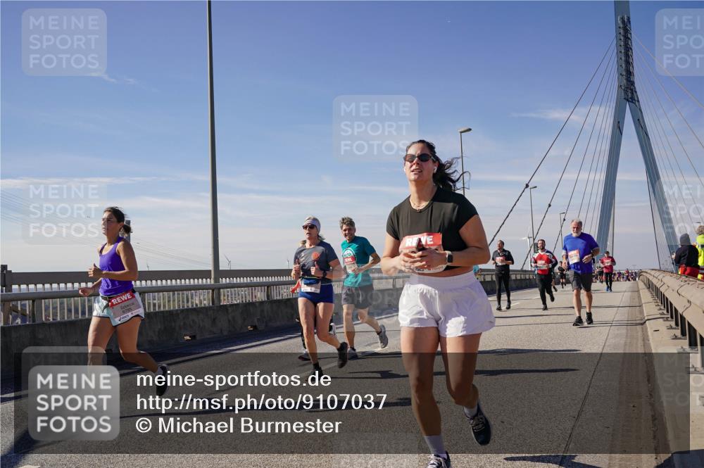 03.10.2025 - Köhlbrandbrückenlauf Michael Burmester http://msf.ph/oto/9107037 03.10.2025 12:50:21 Position 2 6785 meine-sportfotos.de