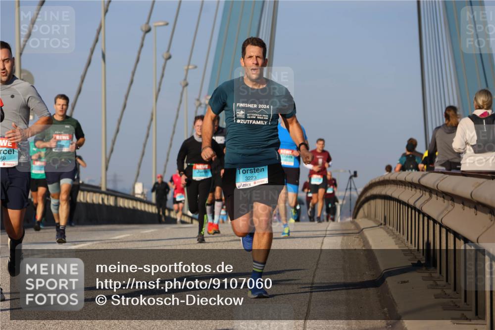 03.10.2025 - Köhlbrandbrückenlauf Strokosch-Dieckow http://msf.ph/oto/9107060 03.10.2025 09:36:25 Position 2 69, 2024, 44, 1860, 3223 meine-sportfotos.de