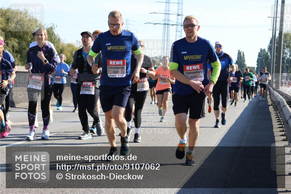 03.10.2025 - Köhlbrandbrückenlauf Strokosch-Dieckow http://msf.ph/oto/9107062 03.10.2025 12:19:09 Position 3 5975, 6600, 6685, 6686 meine-sportfotos.de