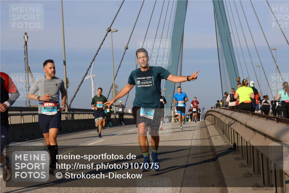 03.10.2025 - Köhlbrandbrückenlauf Strokosch-Dieckow http://msf.ph/oto/9107075 03.10.2025 09:36:28 Position 2 1069, 2024, 44, 1860 meine-sportfotos.de