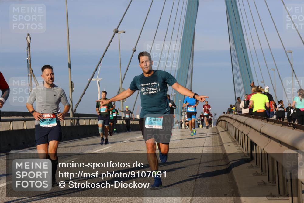 03.10.2025 - Köhlbrandbrückenlauf Strokosch-Dieckow http://msf.ph/oto/9107091 03.10.2025 09:36:28 Position 2 1069, 2024, 160, 44, 3223 meine-sportfotos.de