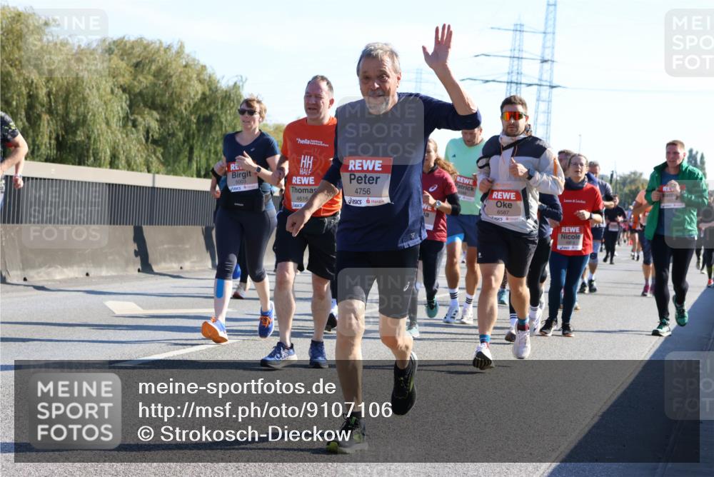 03.10.2025 - Köhlbrandbrückenlauf Strokosch-Dieckow http://msf.ph/oto/9107106 03.10.2025 12:19:19 Position 3 5003, 4616, 4756, 6587 meine-sportfotos.de