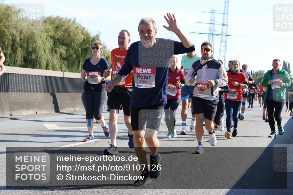 03.10.2025 - Köhlbrandbrückenlauf Strokosch-Dieckow http://msf.ph/oto/9107126 03.10.2025 12:19:19 Position 3 50, 4756, 5081, 6587, 4869 meine-sportfotos.de