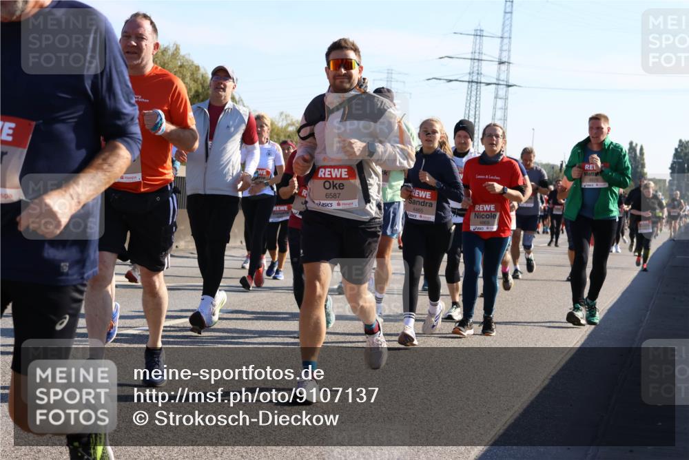 03.10.2025 - Köhlbrandbrückenlauf Strokosch-Dieckow http://msf.ph/oto/9107137 03.10.2025 12:19:20 Position 3 6587, 4465, 6570, 4869 meine-sportfotos.de