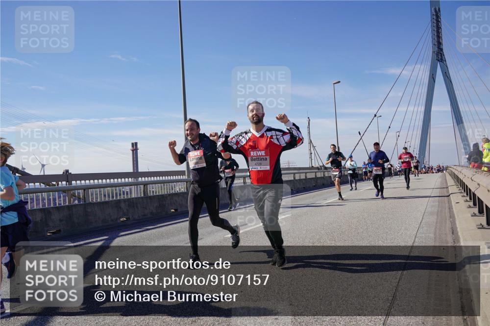 03.10.2025 - Köhlbrandbrückenlauf Michael Burmester http://msf.ph/oto/9107157 03.10.2025 12:50:25 Position 2 4728 meine-sportfotos.de