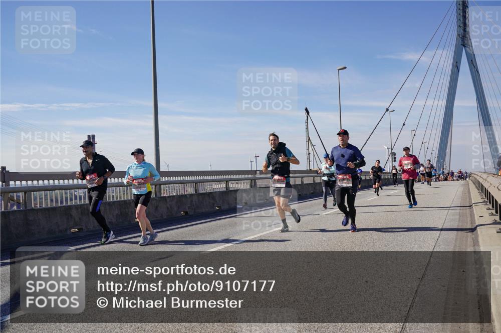 03.10.2025 - Köhlbrandbrückenlauf Michael Burmester http://msf.ph/oto/9107177 03.10.2025 12:50:27 Position 2  meine-sportfotos.de