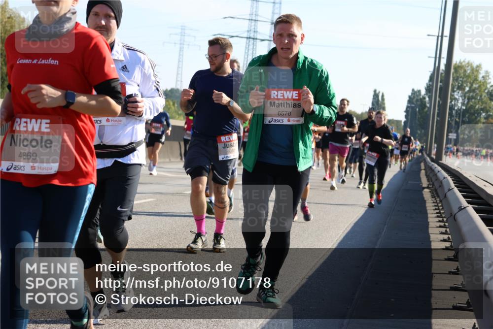 03.10.2025 - Köhlbrandbrückenlauf Strokosch-Dieckow http://msf.ph/oto/9107178 03.10.2025 12:19:23 Position 3 4869, 6660, 6570 meine-sportfotos.de